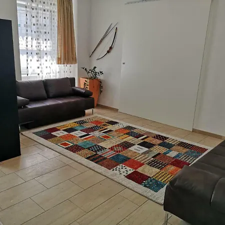 Lilian Center * Graz